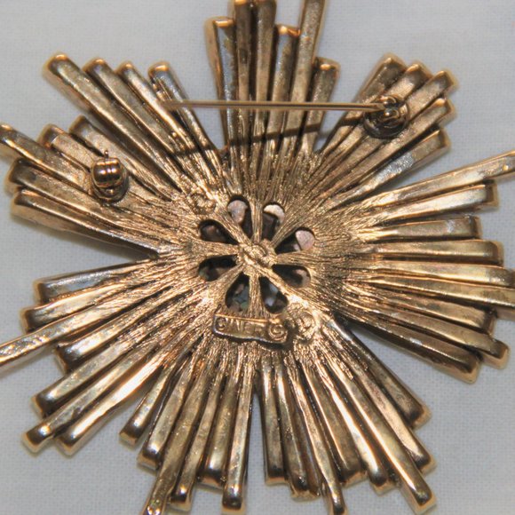 CINER Vintage Starburst Brooch Pin Gold Metal Rhinestones Costume Jewelry - Picture 5 of 7
